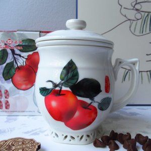 Ceramic Mug with Strainer & Lid Apples by TenRen's Tea, Taiwan 2012